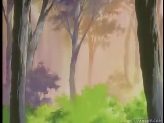 Pisikene anime divinity koos täiuslik sinine silmad humped sisse a metsas