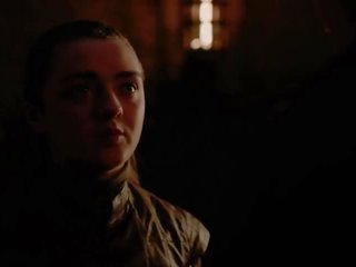 Maisie williams/arya stark reged film scene in game of thrones season 8 episode 2