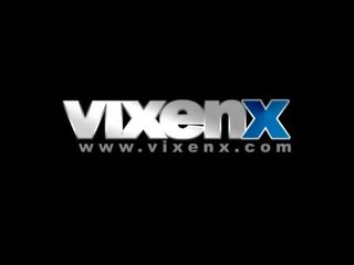 Vixenx kaks tremendous brünett teismeliseiga suhuvõtmine ja räpane film kolmekesi
