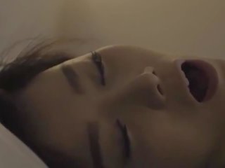 한국의 섹스 영화 장면 150