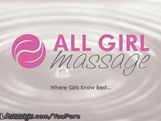 Allgirlmassage मॅरीड मिल्फ पहले समय मसाज साथ लेज़्बीयन टीन