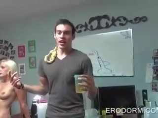 College dirty clip party with drinks and dirty oral sex