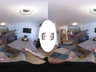 Virtual טבו - חזה גדול קלואי לוקח ב תחת ל breakfast