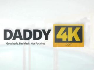 Daddy4k. jauns kuce vienmēr gribēja līdz būt jautrība ar middle-aged vīrietis sekss filma šovi