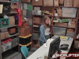Shoplifting figlia brooke bliss prende scopata